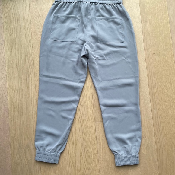 Ann Taylor Petite Joggers XS - Picture 2 of 2